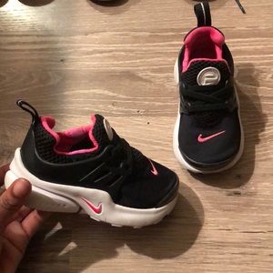 Nike presto black and pink toodler size